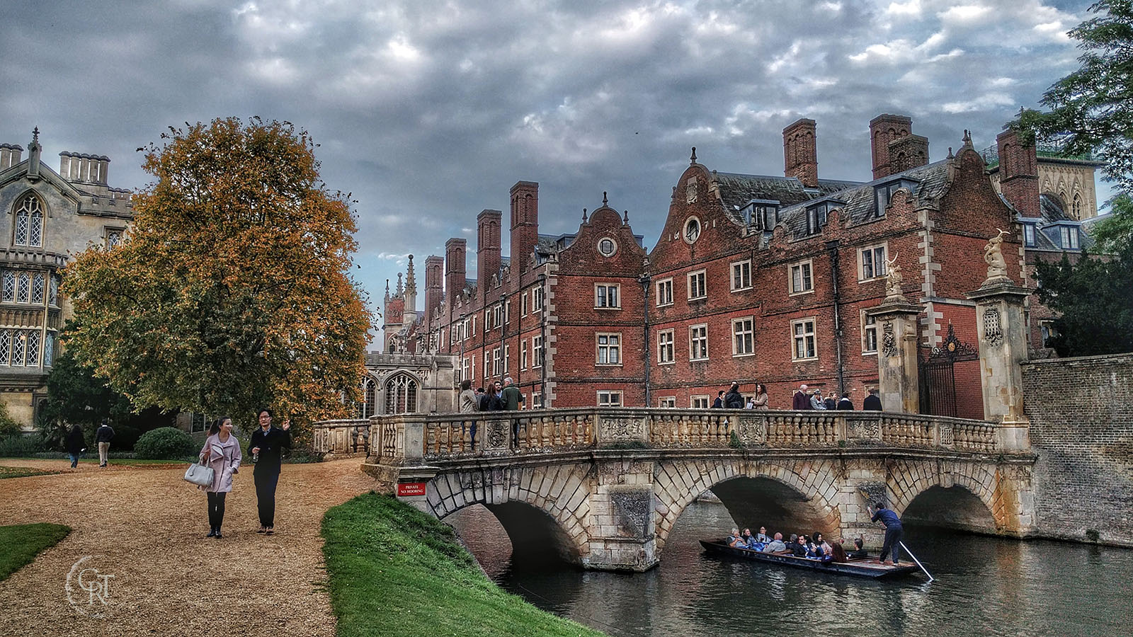 St John's college, Cambridge showing Kitchen bridge and the old court buildings