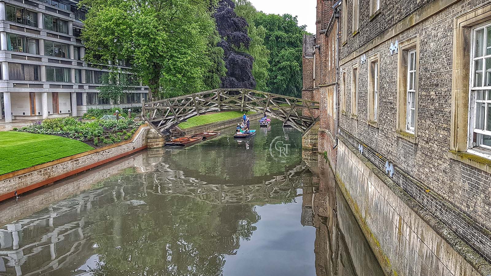 The mathematical bridge at Queens' college, Cambridge