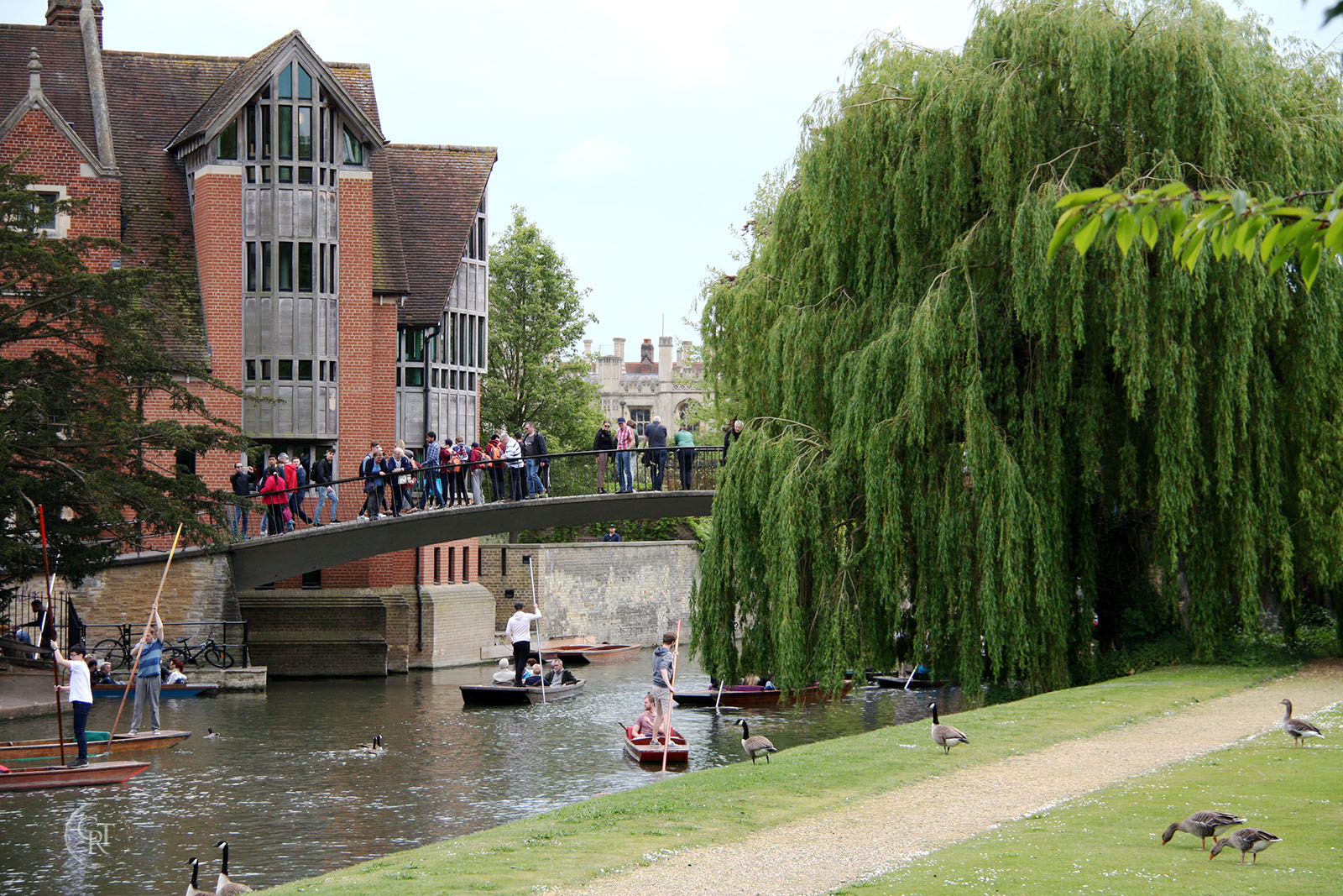 Garrett Hostel bridge, with the Jerwood library in the background